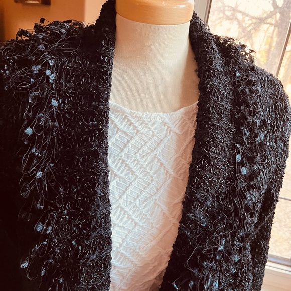 Fashion fringed details black sweater - Picture 9 of 9